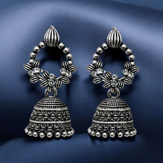 Set of 6 Elegant Earrings + Free Stylish Ring