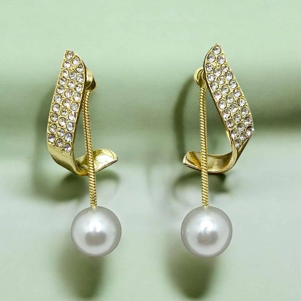 8-Piece Premium Earring Combo + Free Ring